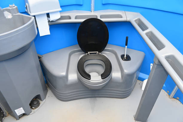 Best Restroom trailer rental cost  in Park City, KS